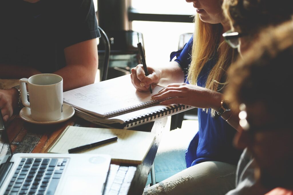 How to Choose the Best Software for Small Business?